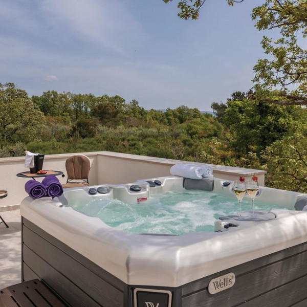 VILLA IZABEL WITH HOT WHIRPOOL, Villa Izabel With Hot Whirlpool Krnica