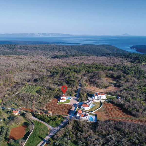 VILLA IZABEL WITH HOT WHIRPOOL, Villa Izabel With Hot Whirlpool Krnica